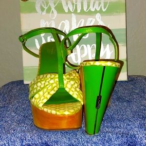 COACH Vintage Funky green signature  Wooden Wedges!!